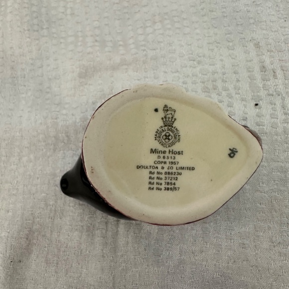 Royal Doulton, vintage 1957, miniature porcelain Toby Jug - Picture 5 of 5